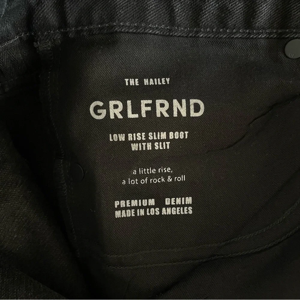 NWOT GRLFRND Hailey Low Rise Slim Boot Jeans Pants Womens 27 in Manhattan Coated - Picture 13 of 16